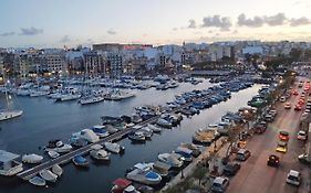 2 Bedroom, Central And Spacious Apartment With Sea View - 2